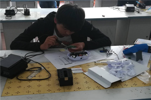 热烈祝贺机电部成功承办2018年周口市电子电路安装与测试竞赛项目